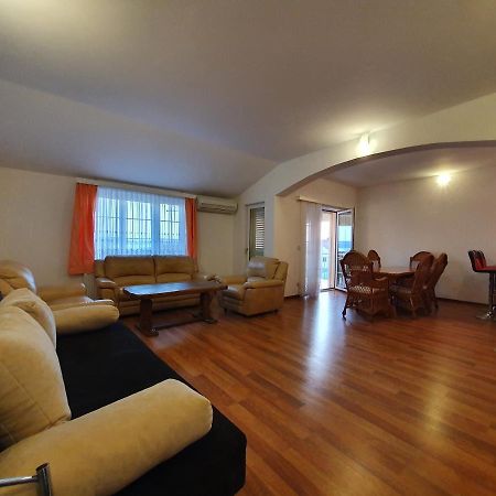 Apartments Renato 자다르 외부 사진